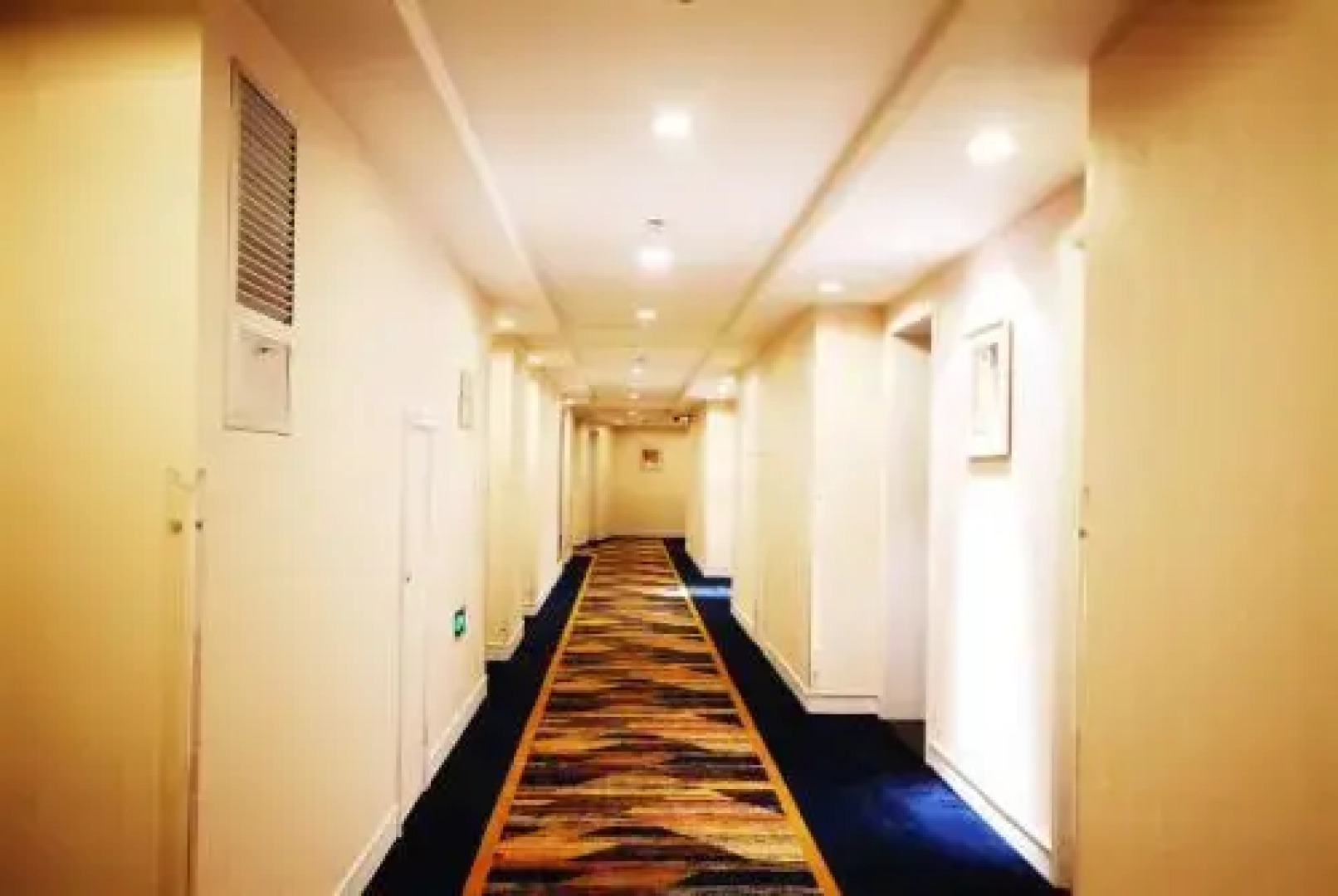 Tongxiang Jiali Hotel