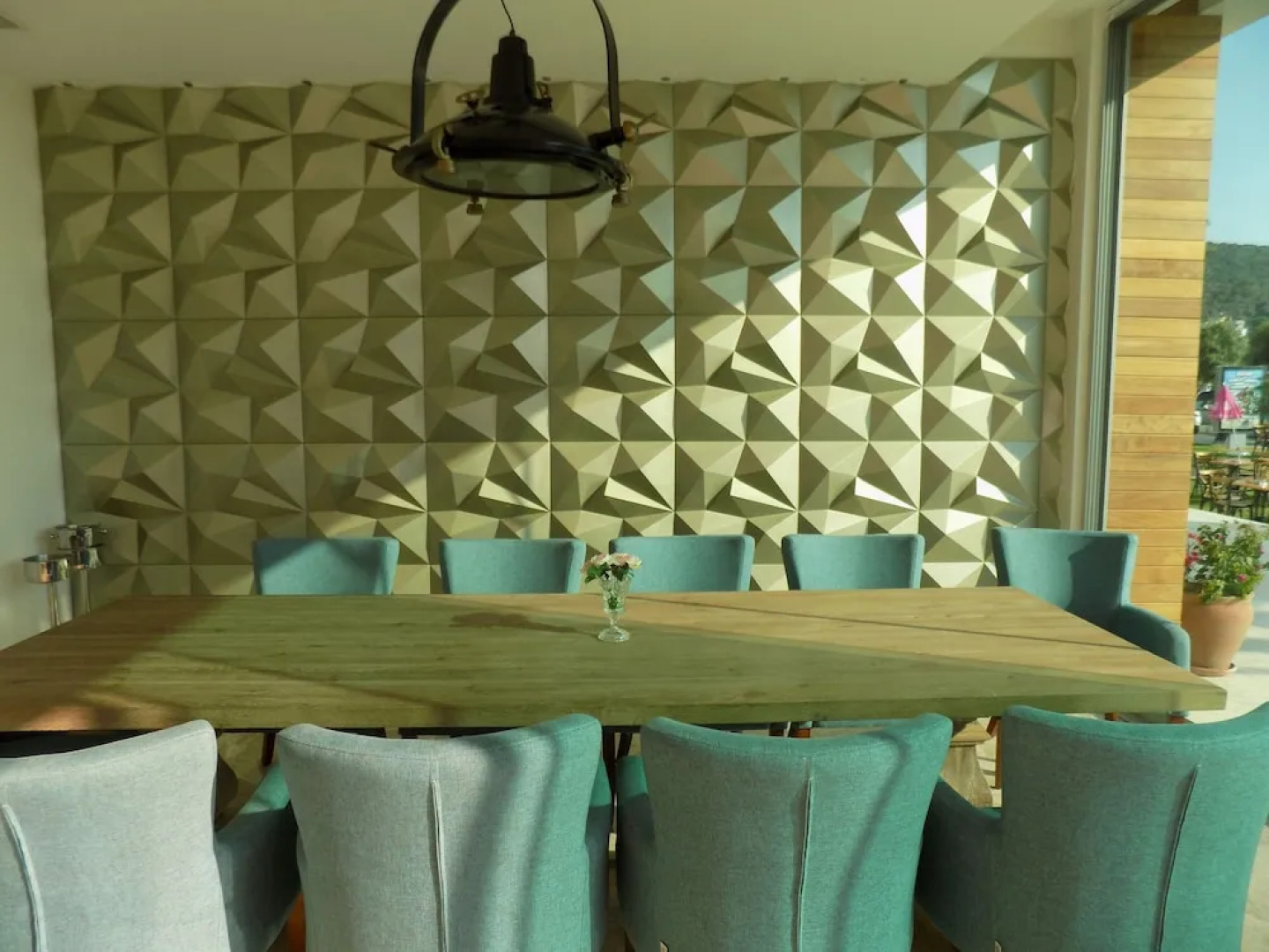 Marine Suites and Spa