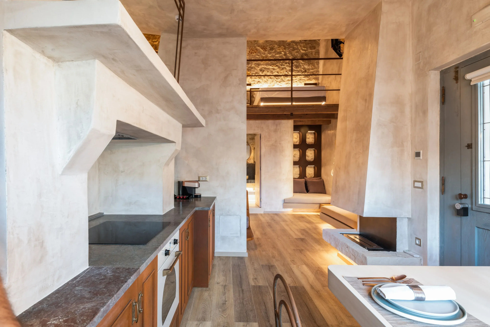 Inotropes Boutique Suites