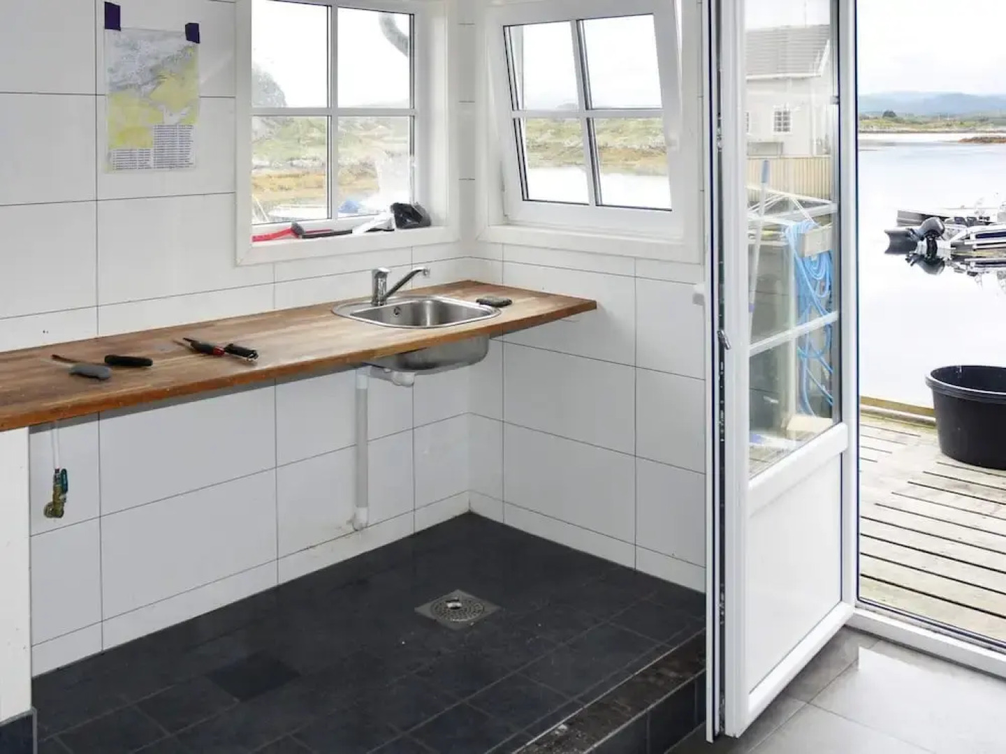 6 Person Holiday Home in Averoy