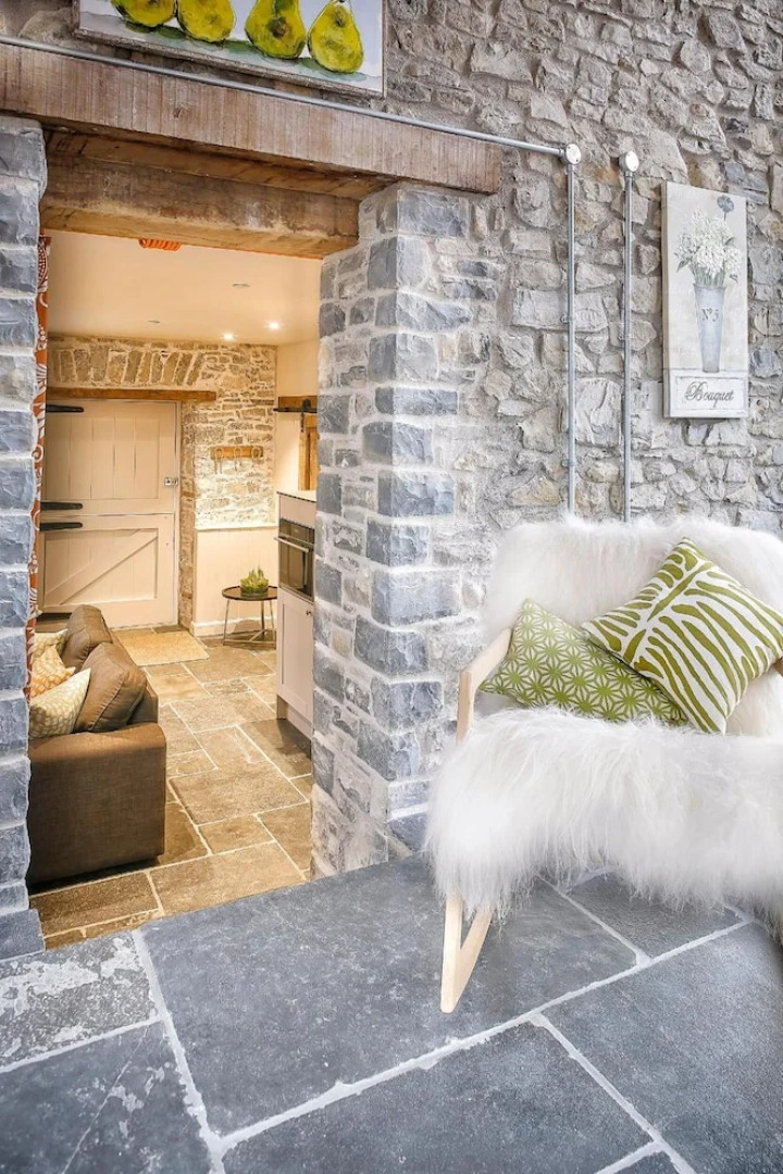 The Coach House at Gileston Manor