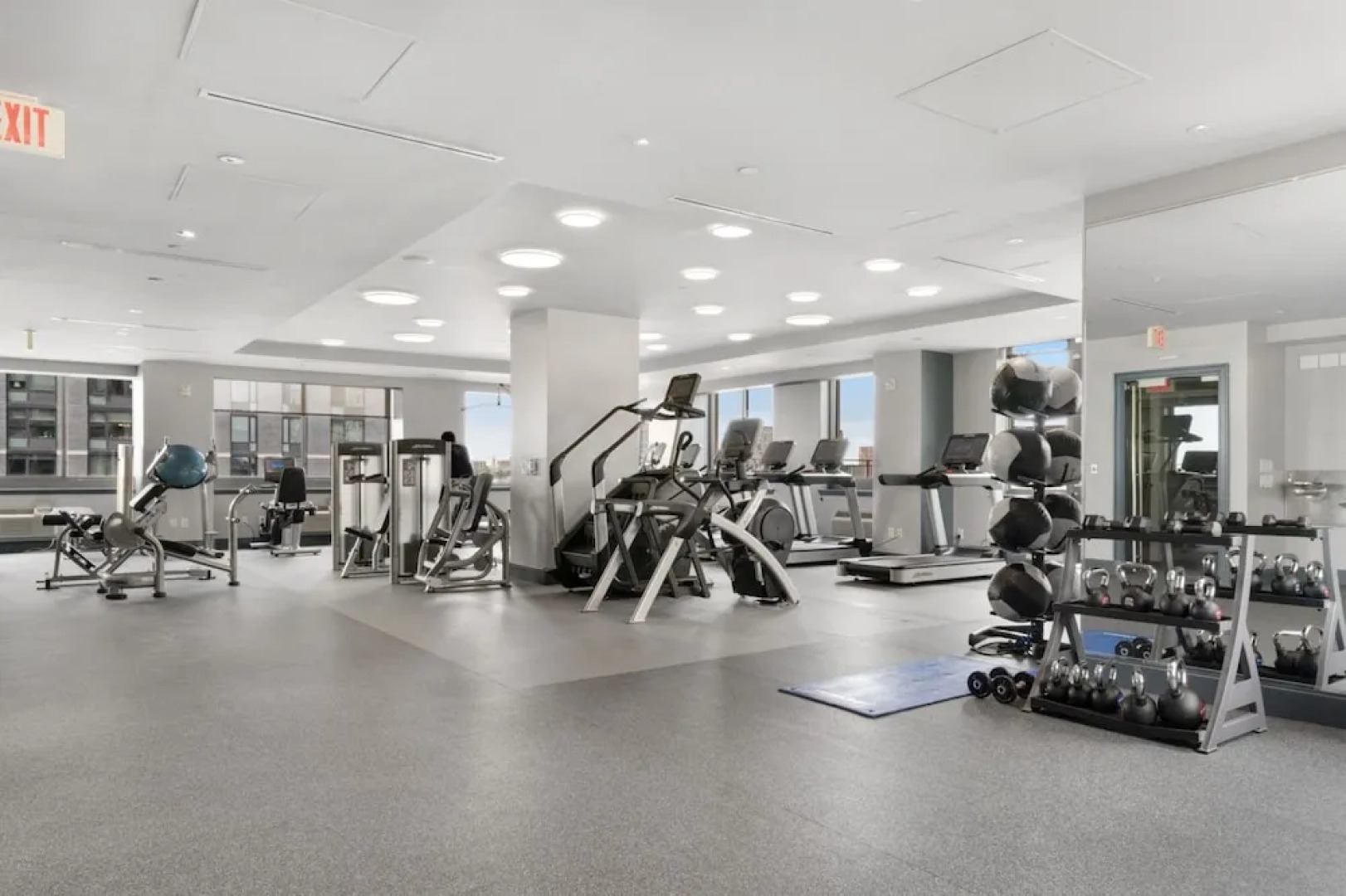 Monaco by Bluebird Suites