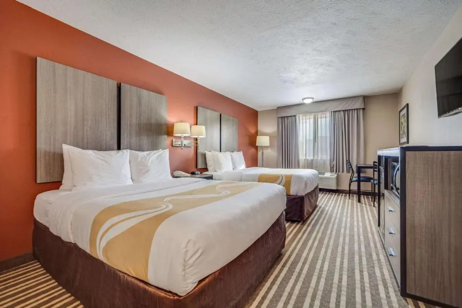 Best Western North Shore Lodge