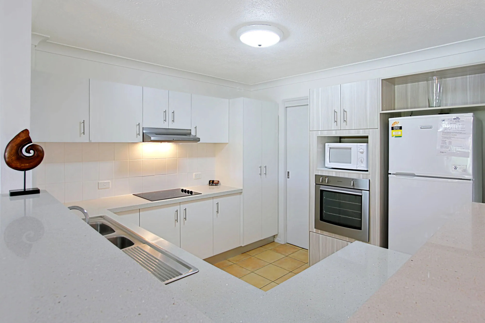 Sea Breeze on Main Beach