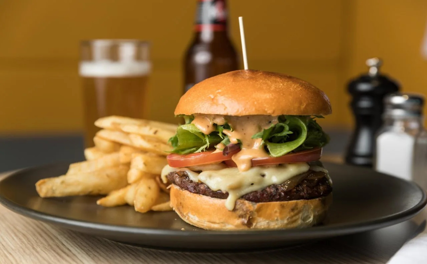 Rydges Pit Lane Hotel