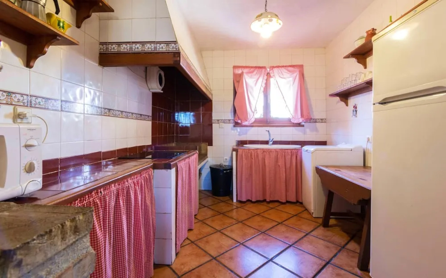 House With 4 Bedrooms in Noguericas, With Shared Pool, Furnished Terrace and Wifi