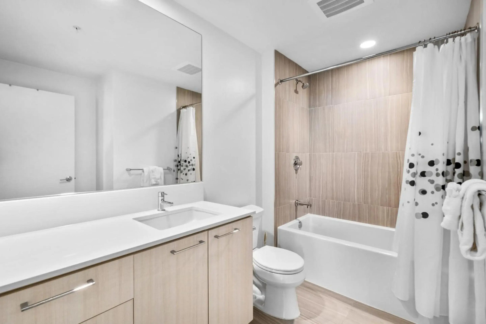 Global Luxury Suites at Reston Town Center