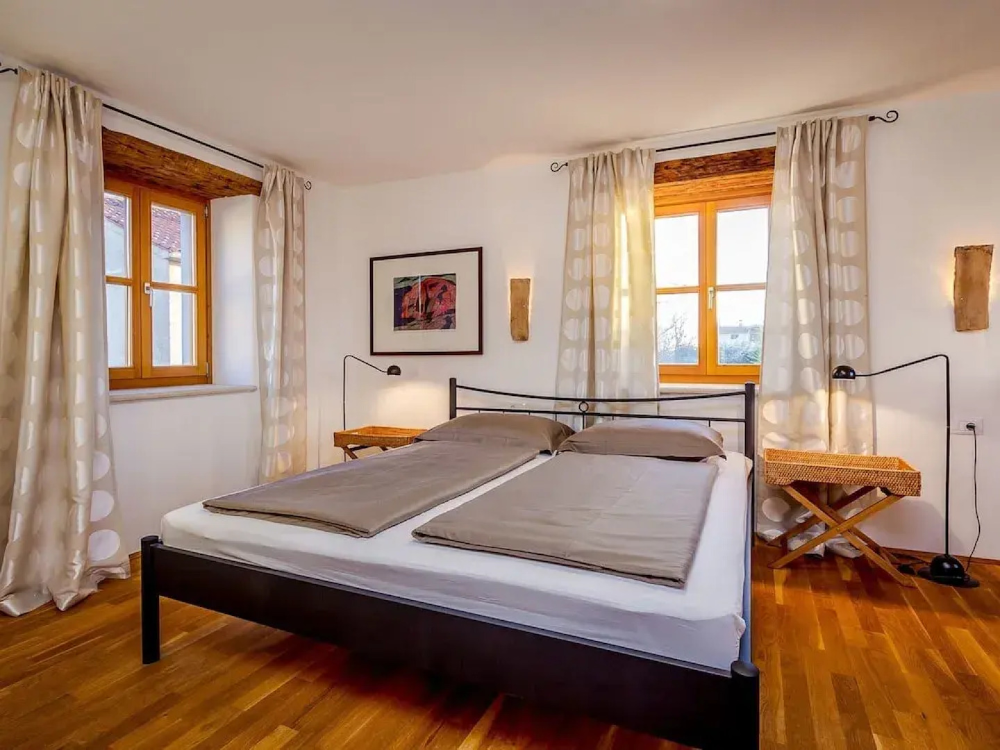 Beautiful Villa Consisting of two Houses With Private Pool, Near Pula and Beach