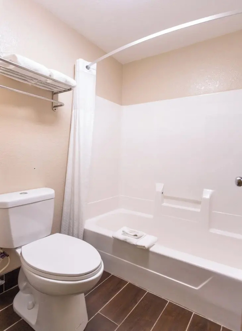 Super 8 Big Rapids MI