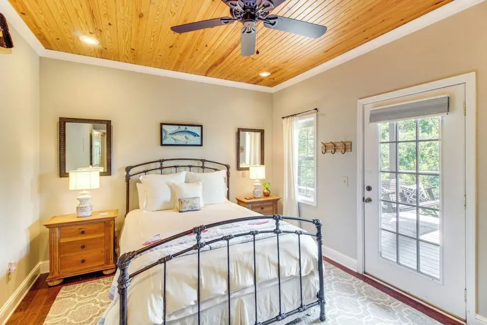 Walk to Marina: Center Hill Lake Family Home