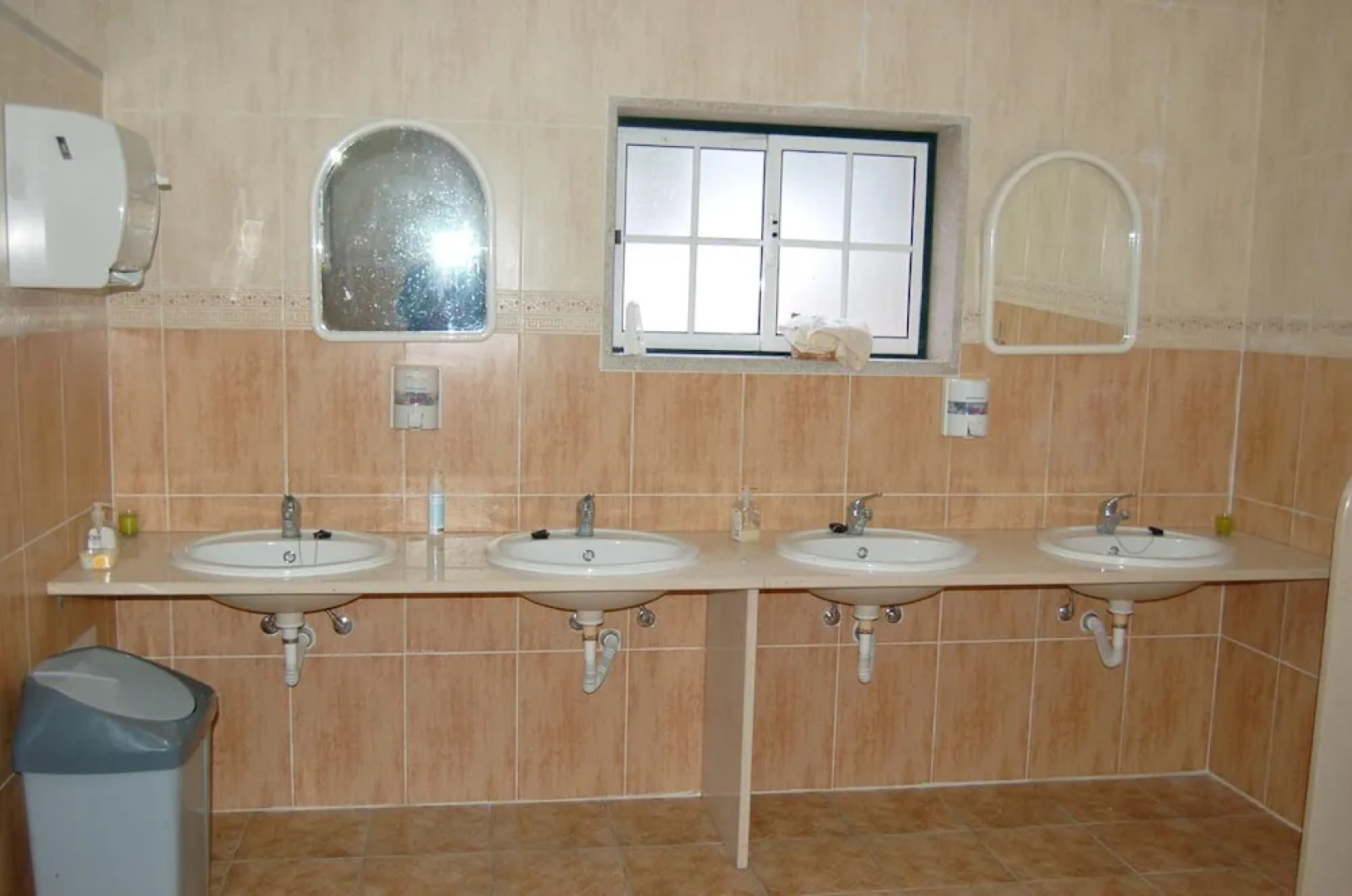 House With 4 Bedrooms in Vila Fernando, With Wonderful Mountain View, Private Pool, Furnished Garden Near the Beach