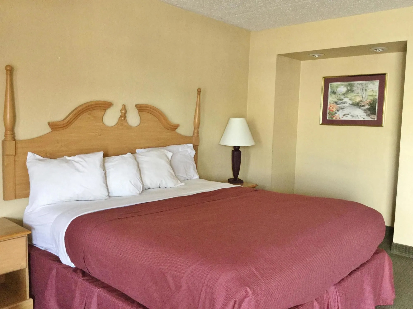 Americas Best Value Inn & Suites Conway