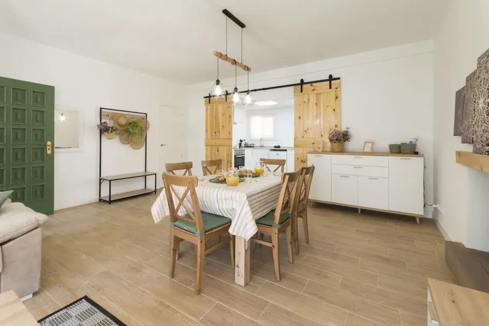 Cova De L Aire in La Drova