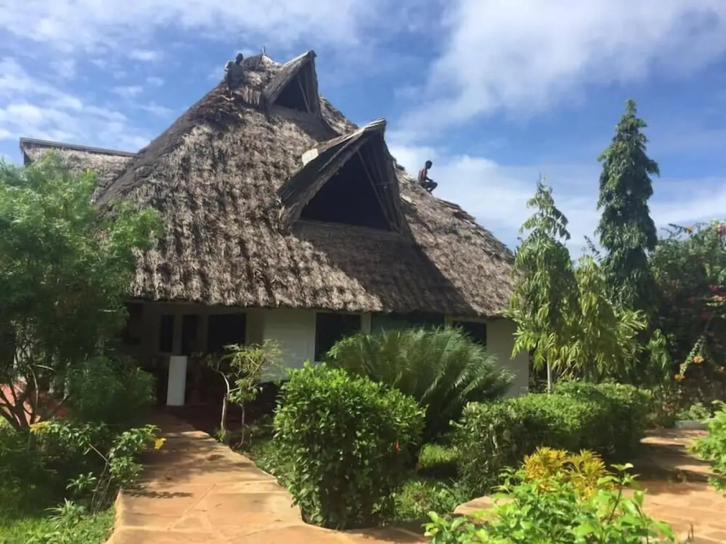 Villa Dora and Holly