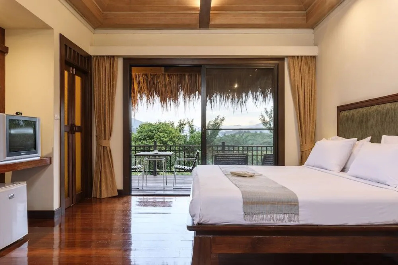 Rai Saeng Arun Resort