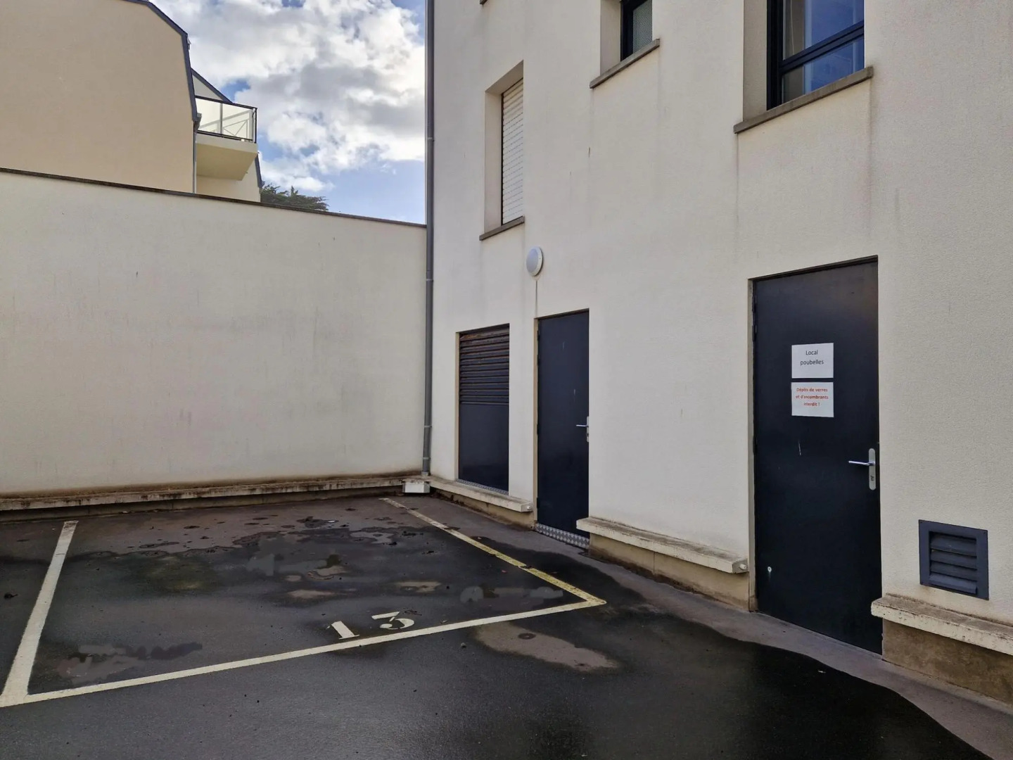 Comfortable Apartment, 50 m Sandy Beach