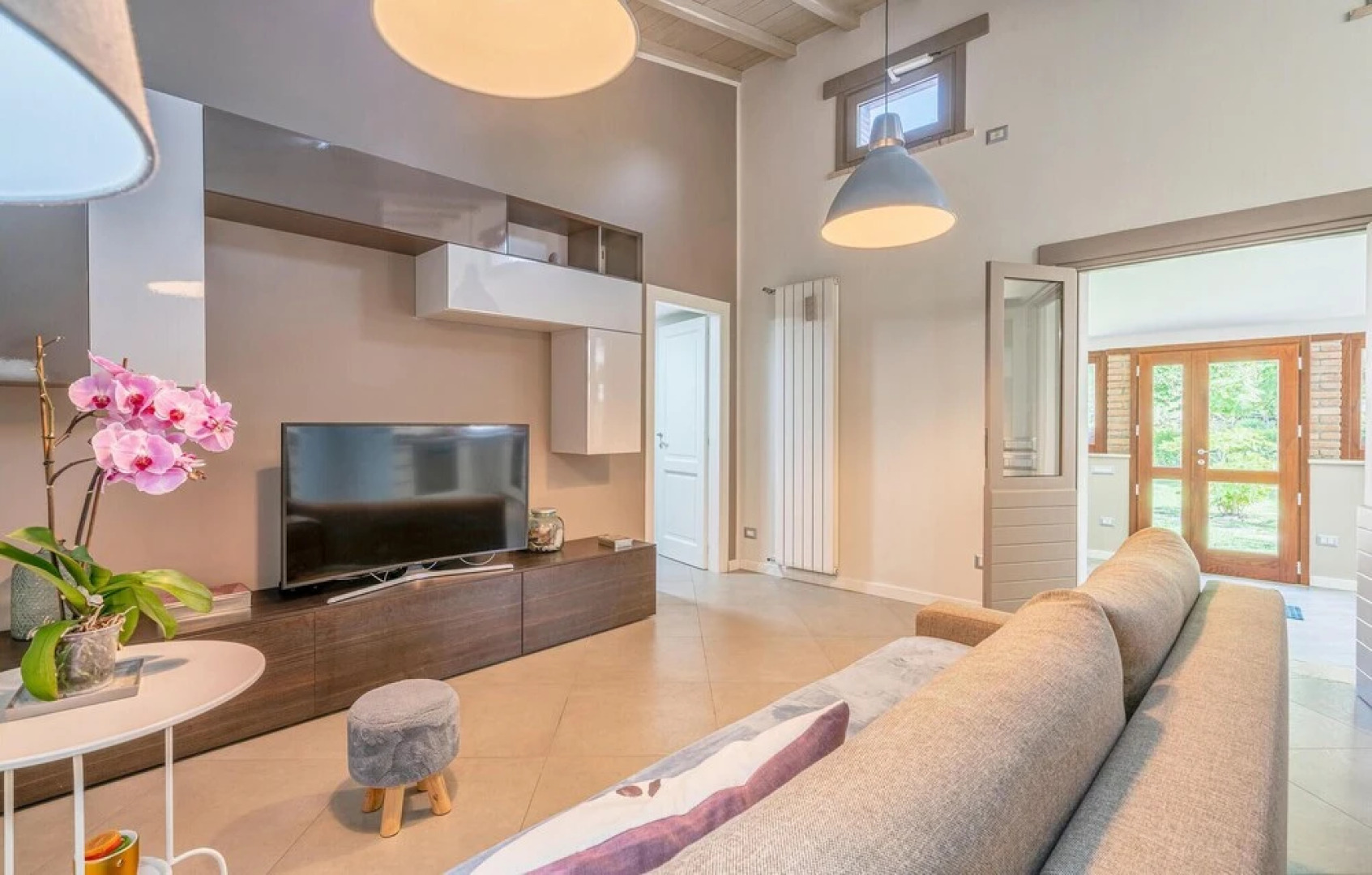 Nice Home in Orte With Outdoor Swimming Pool, Internet and 2 Bedrooms