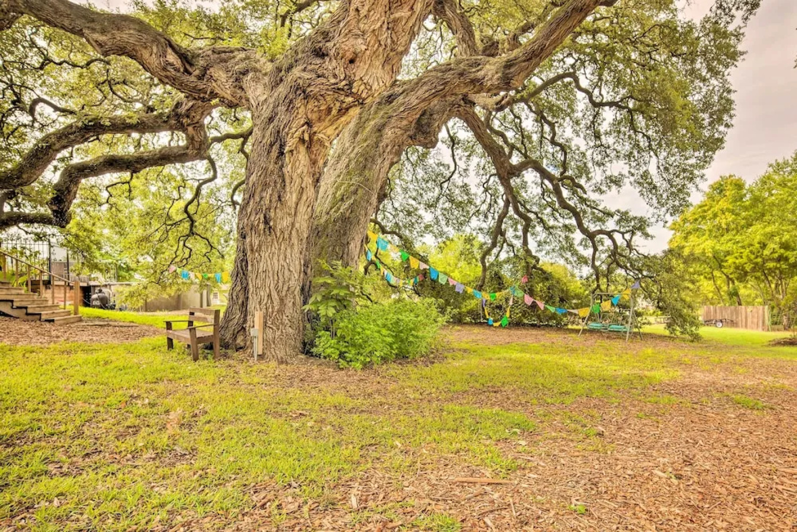 'the Gathering Place' Brenham Home on 6 Acres