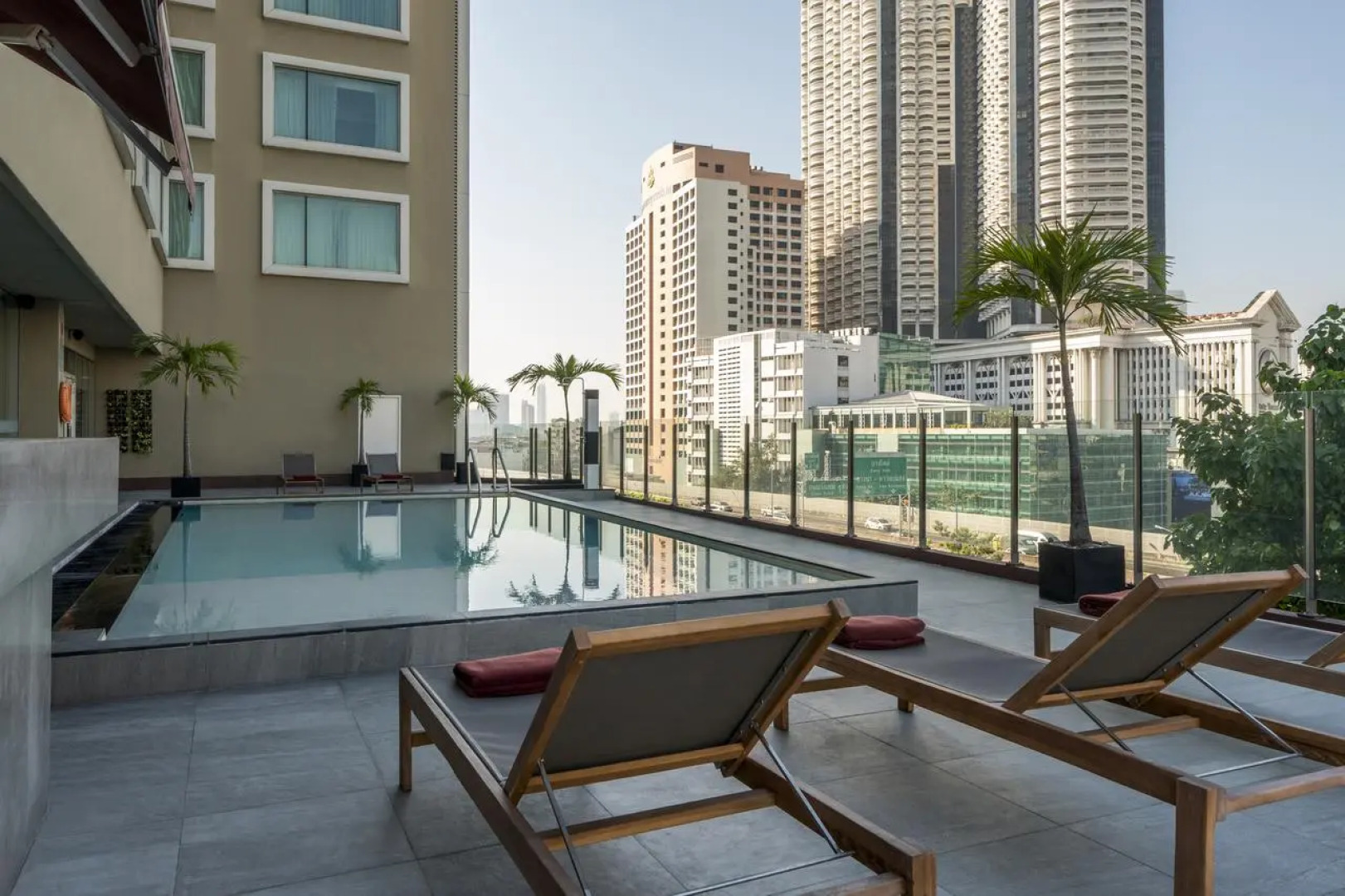 Hilton Garden Inn Bangkok Silom