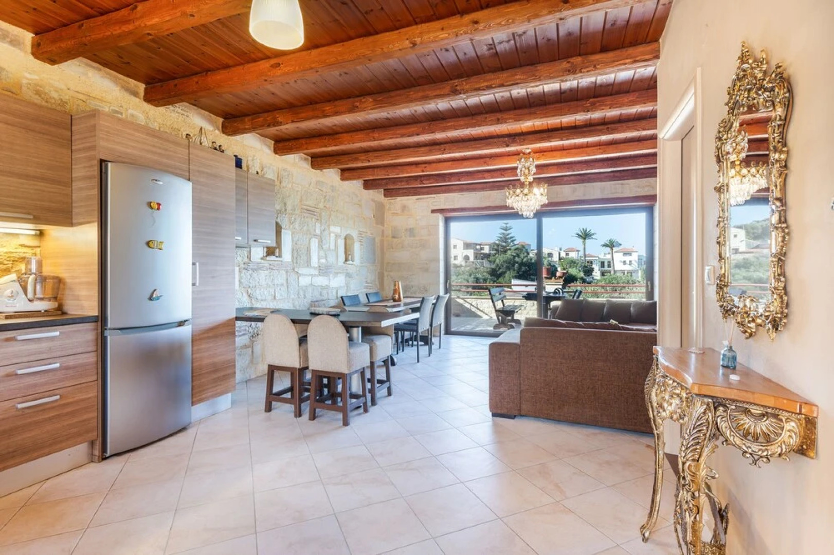 Spiliainn Chania...!