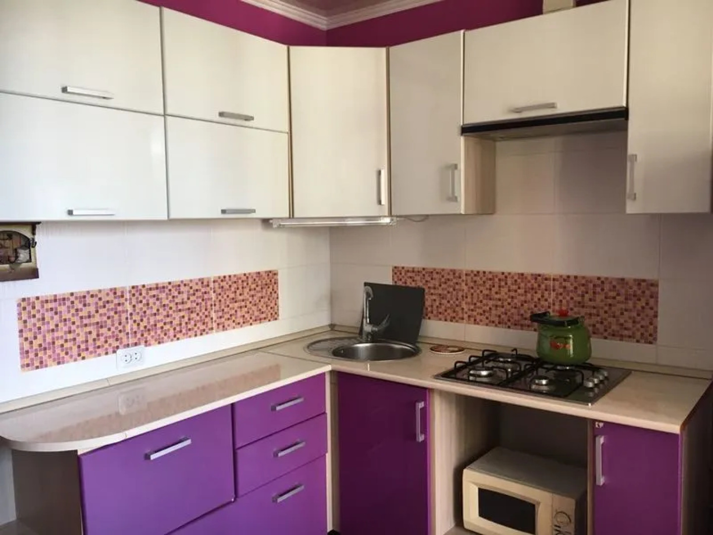 Квартиры посуточно в Нижнекамске на пр-те Вахитова, д. 23