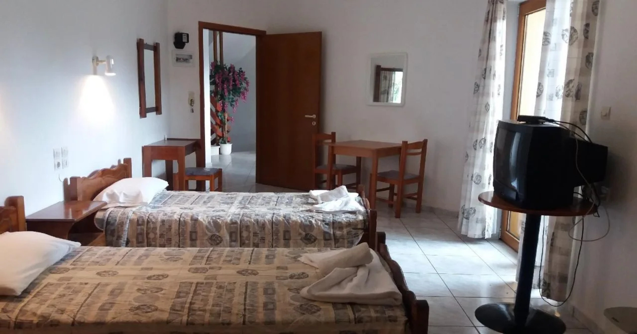 Proto House Apartments