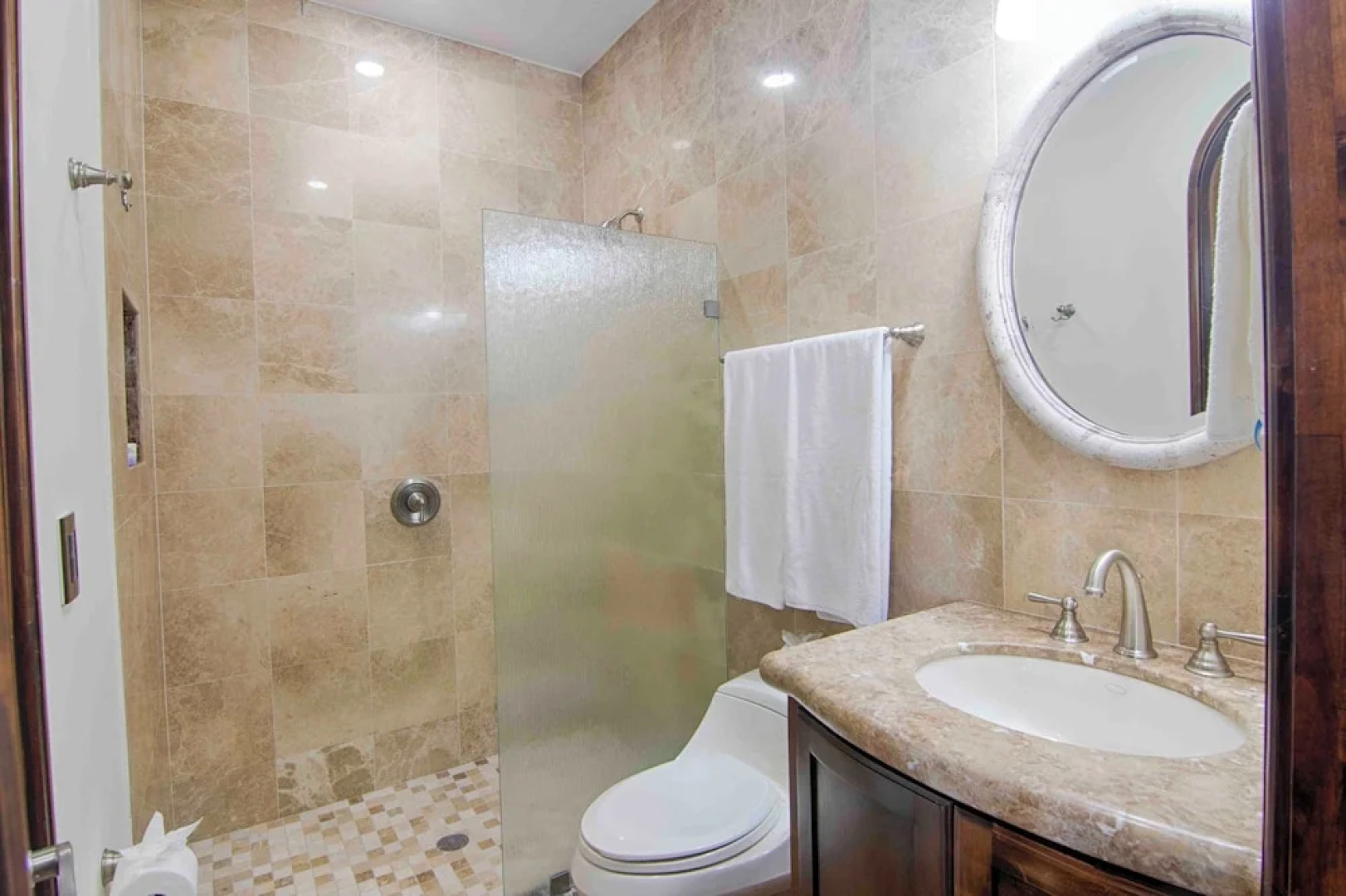 Esmeralda Beach Resort