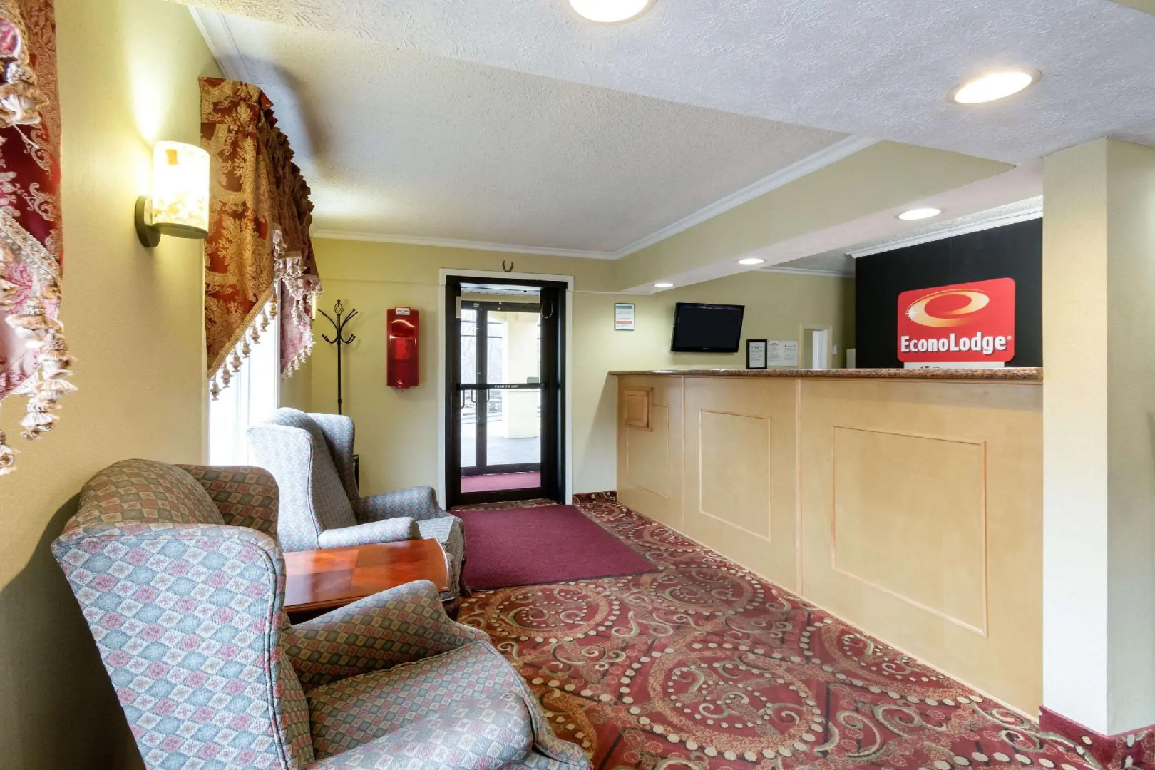 Econo Lodge Huntington - Barboursville University Area