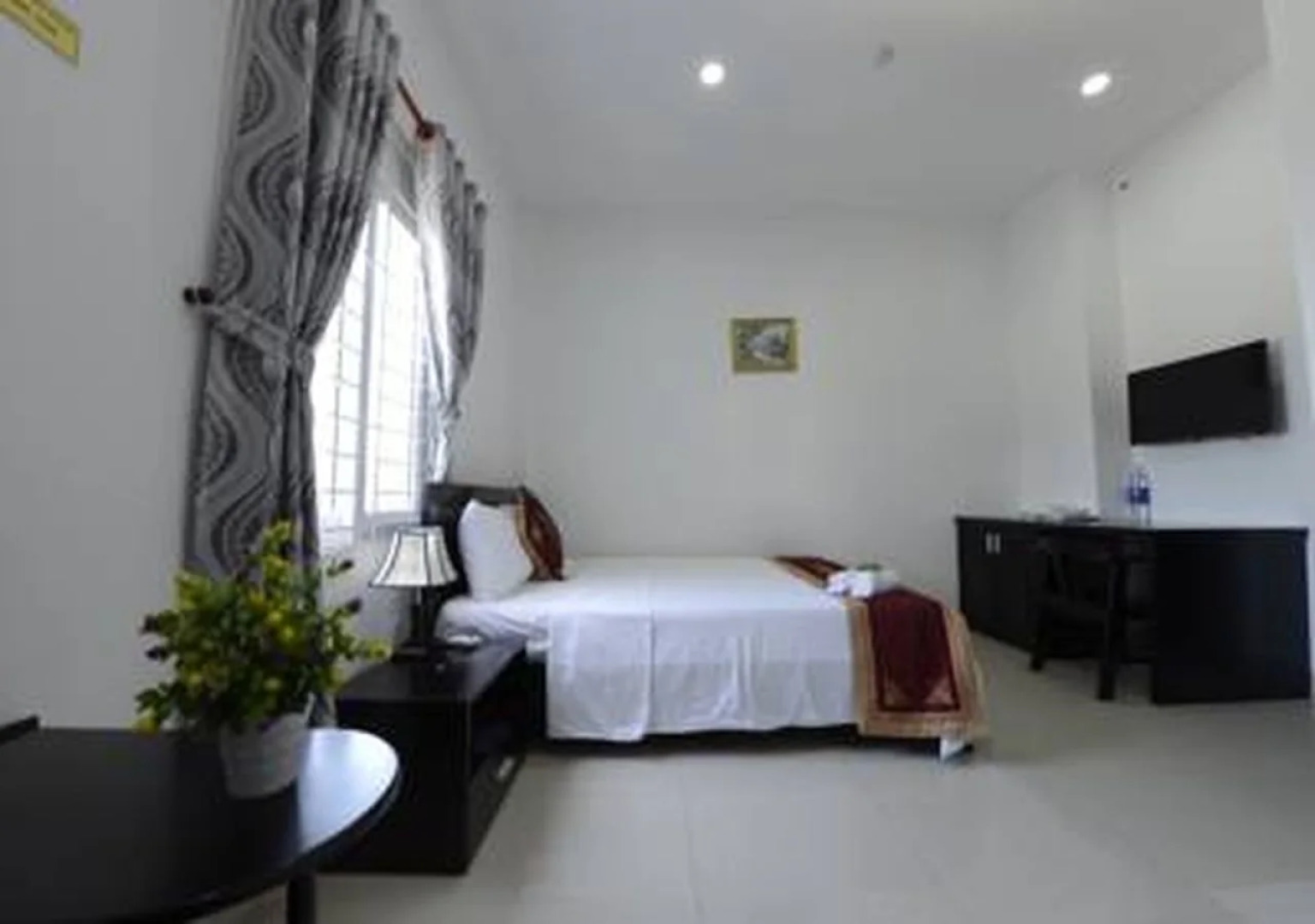 Huynh Gia Hung Hotel