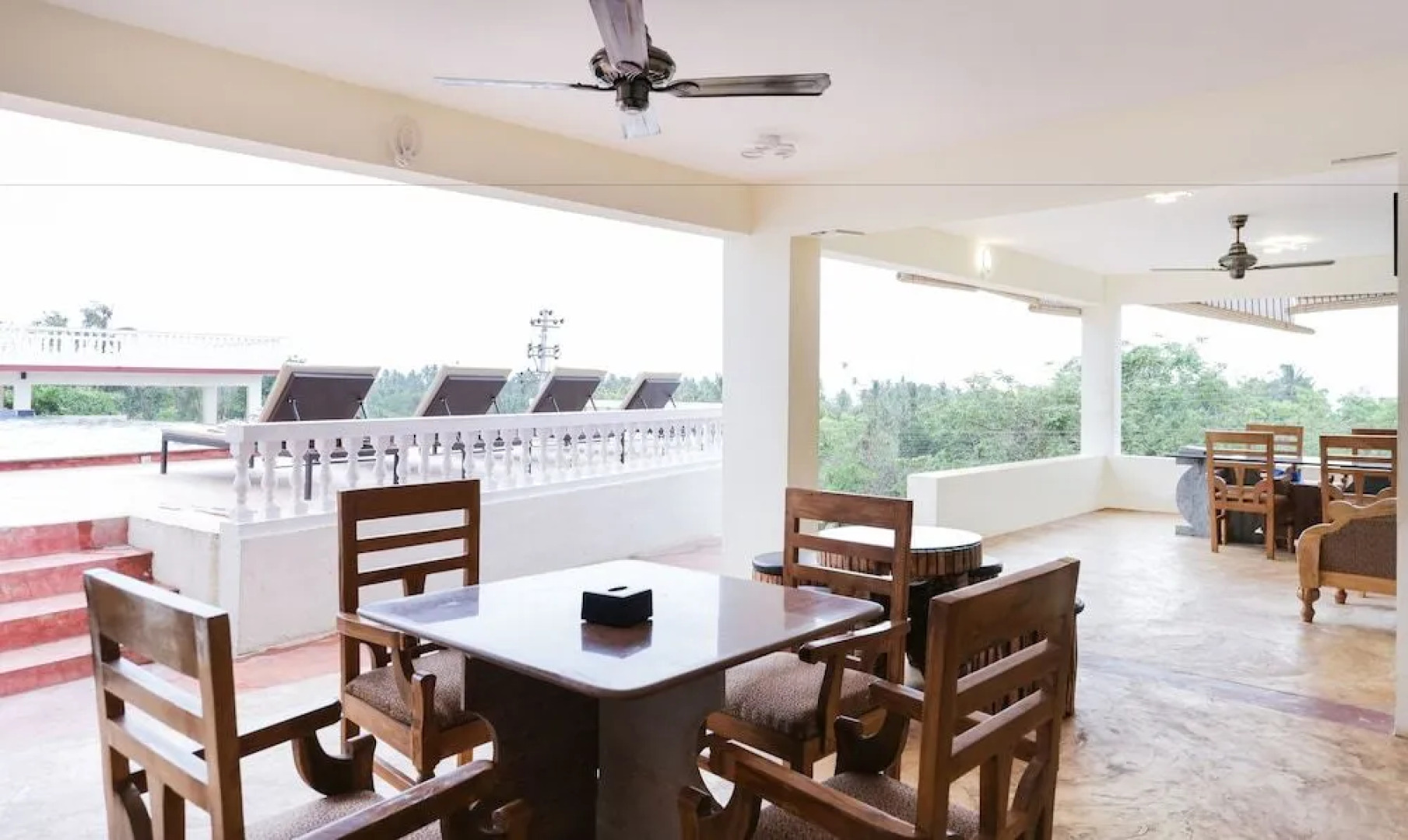 Treebo Aarya Boulevard