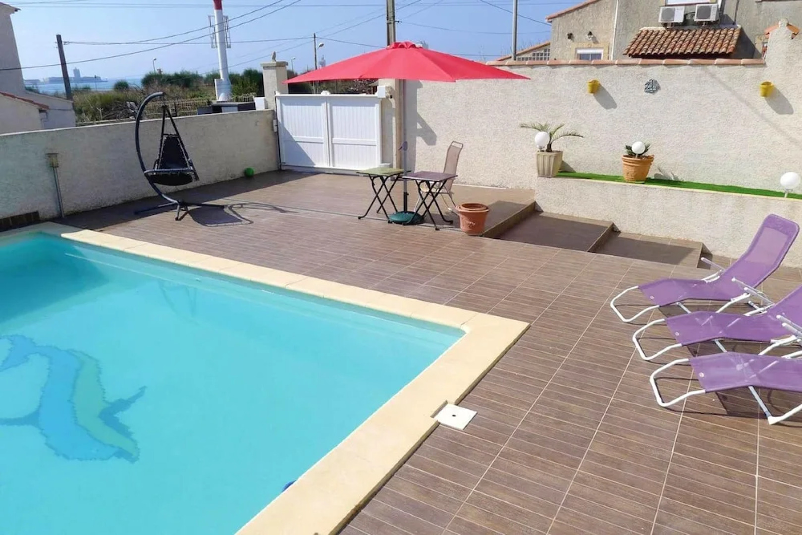 Apartment With 3 Bedrooms in Port-de-bouc, With Wonderful sea View, Shared Pool and Furnished Terrace - 5 km From the Beach