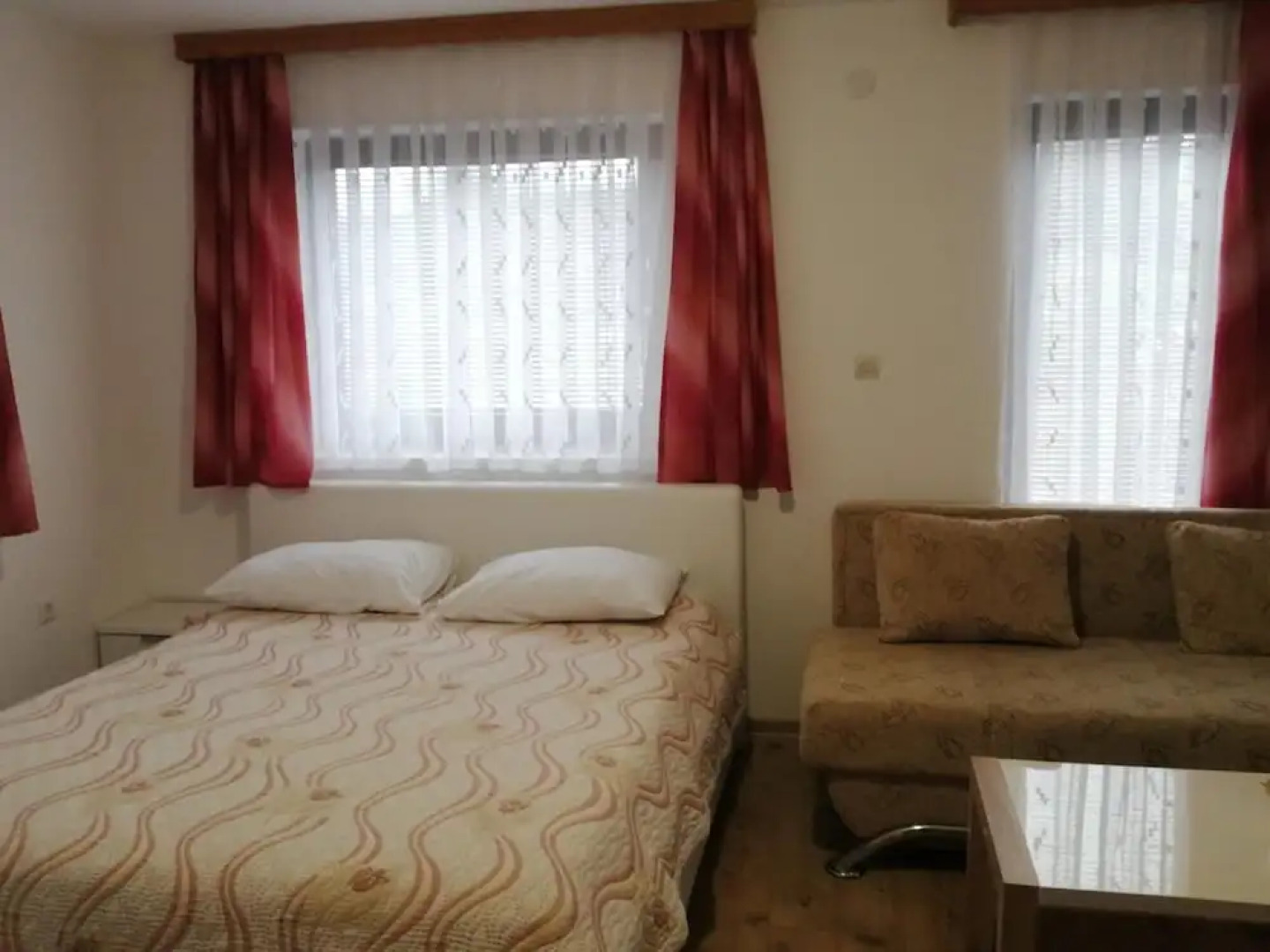 Apartments and Rooms Krizmanic