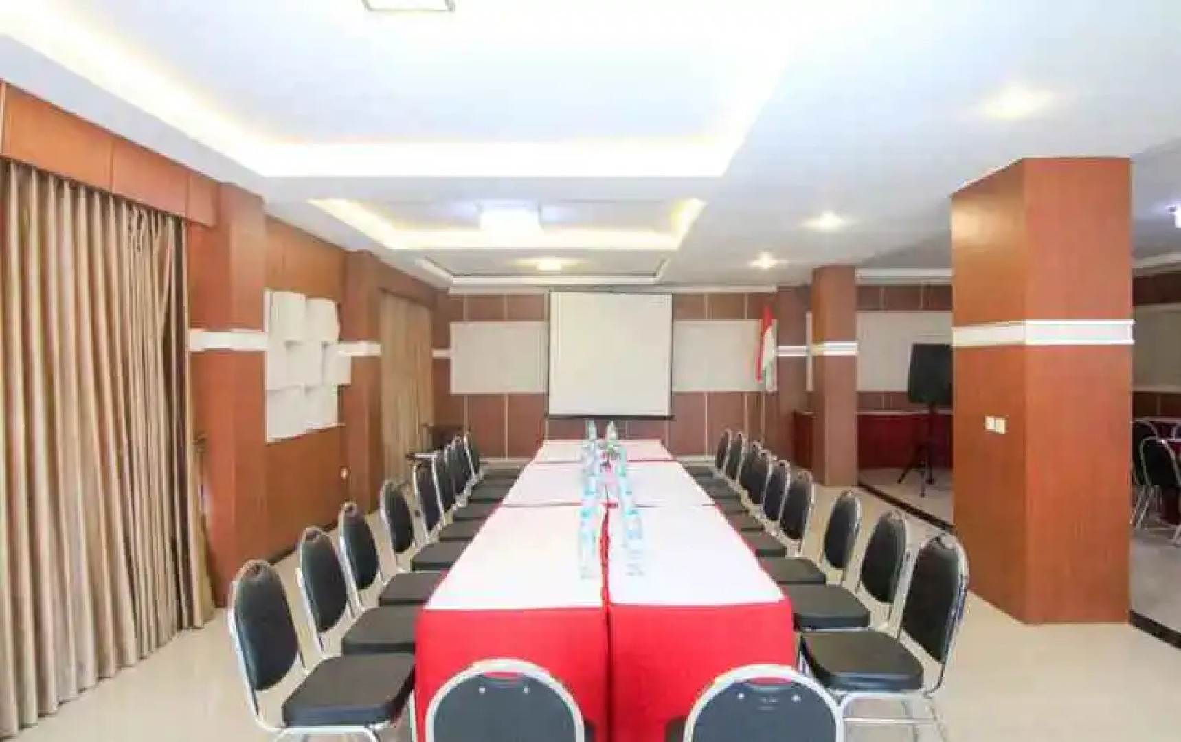 Hotel YNO Castle Kepanjen