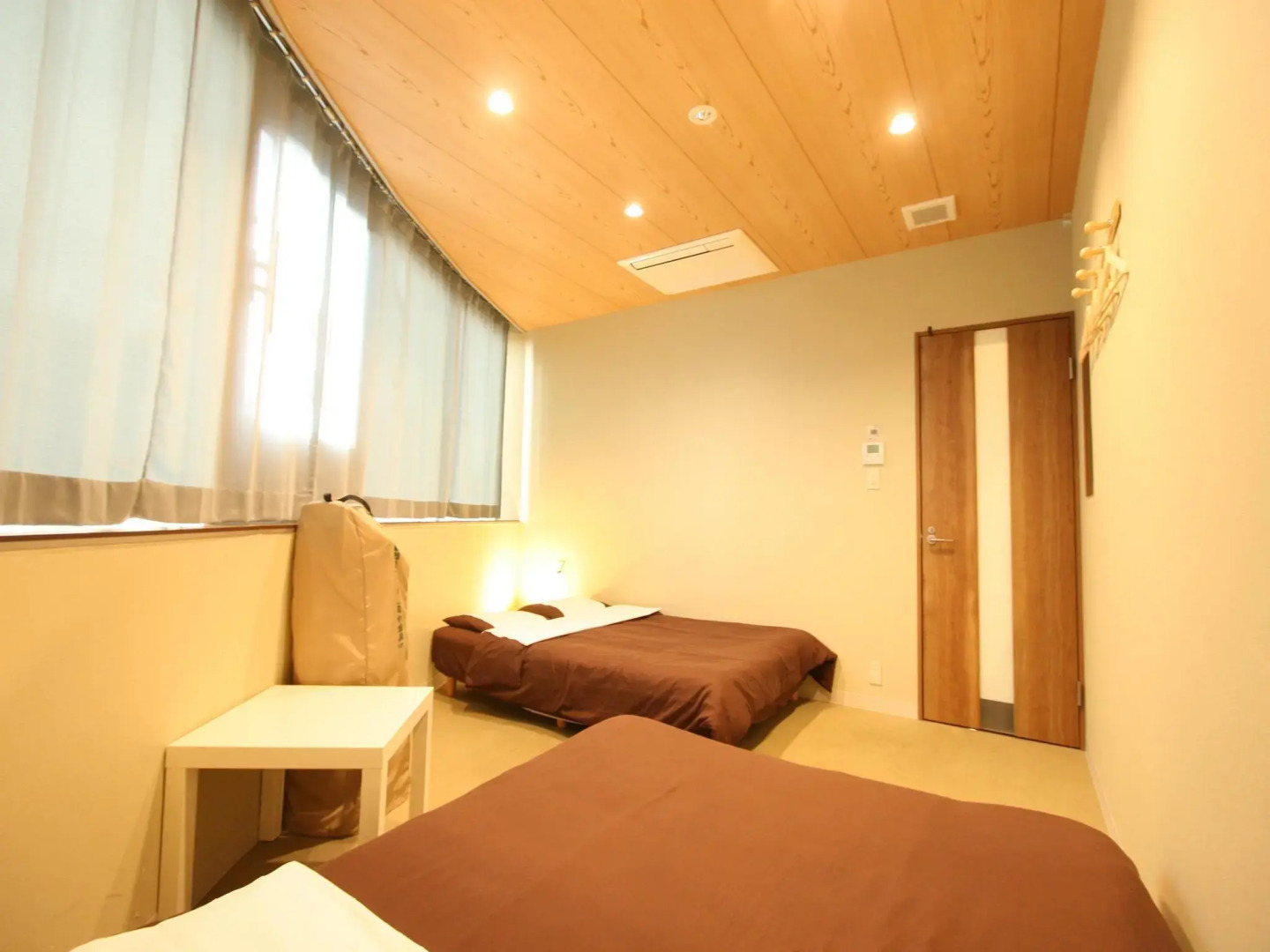 Osaka Guesthouse Nest - Hostel