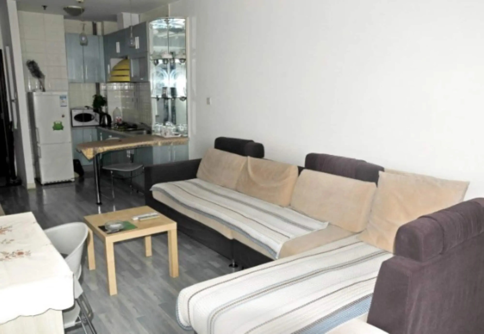 Dalian Xiuzhu Building Apartment