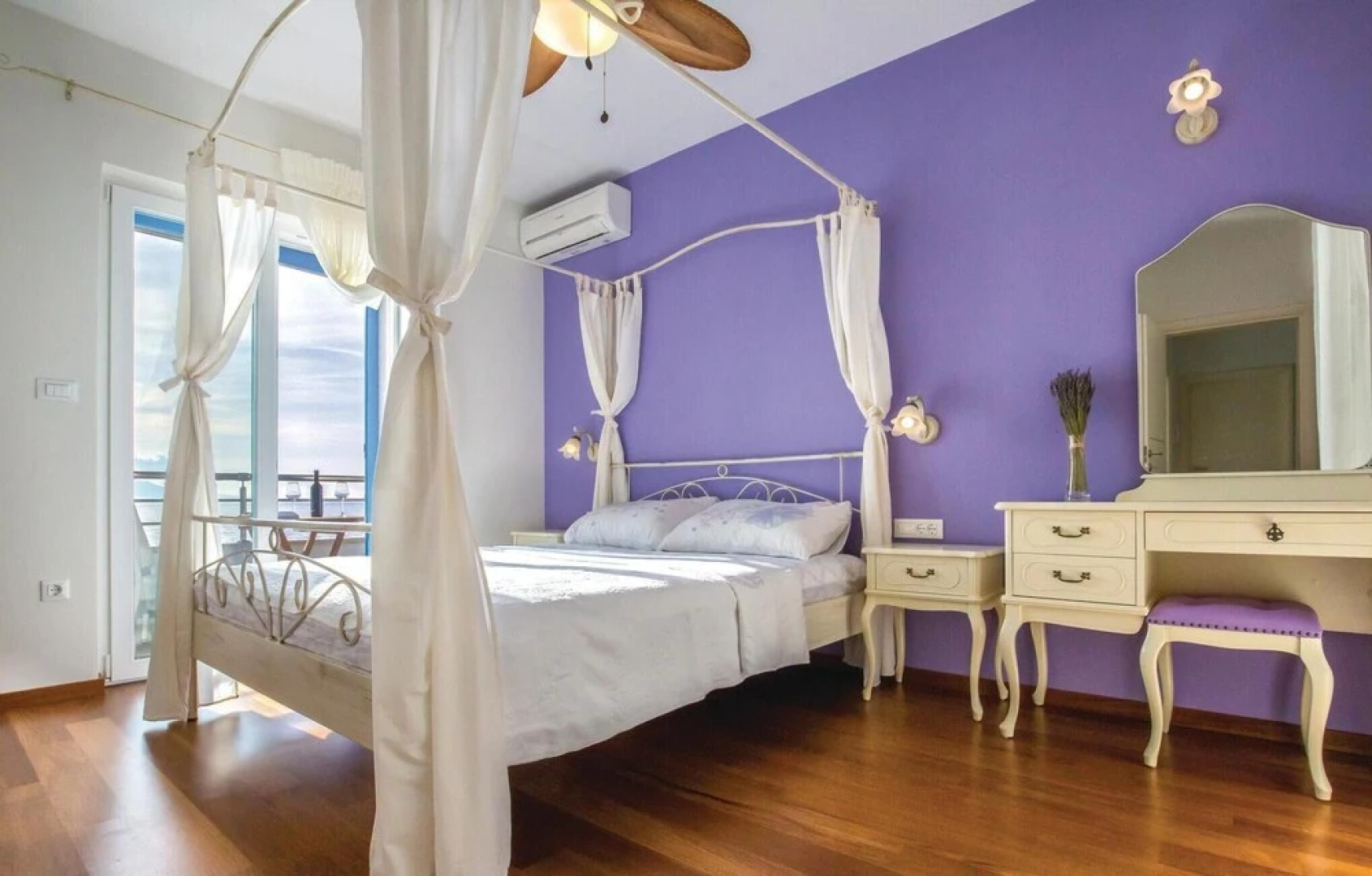 Stunning Home in Brist With Wifi and 4 Bedrooms