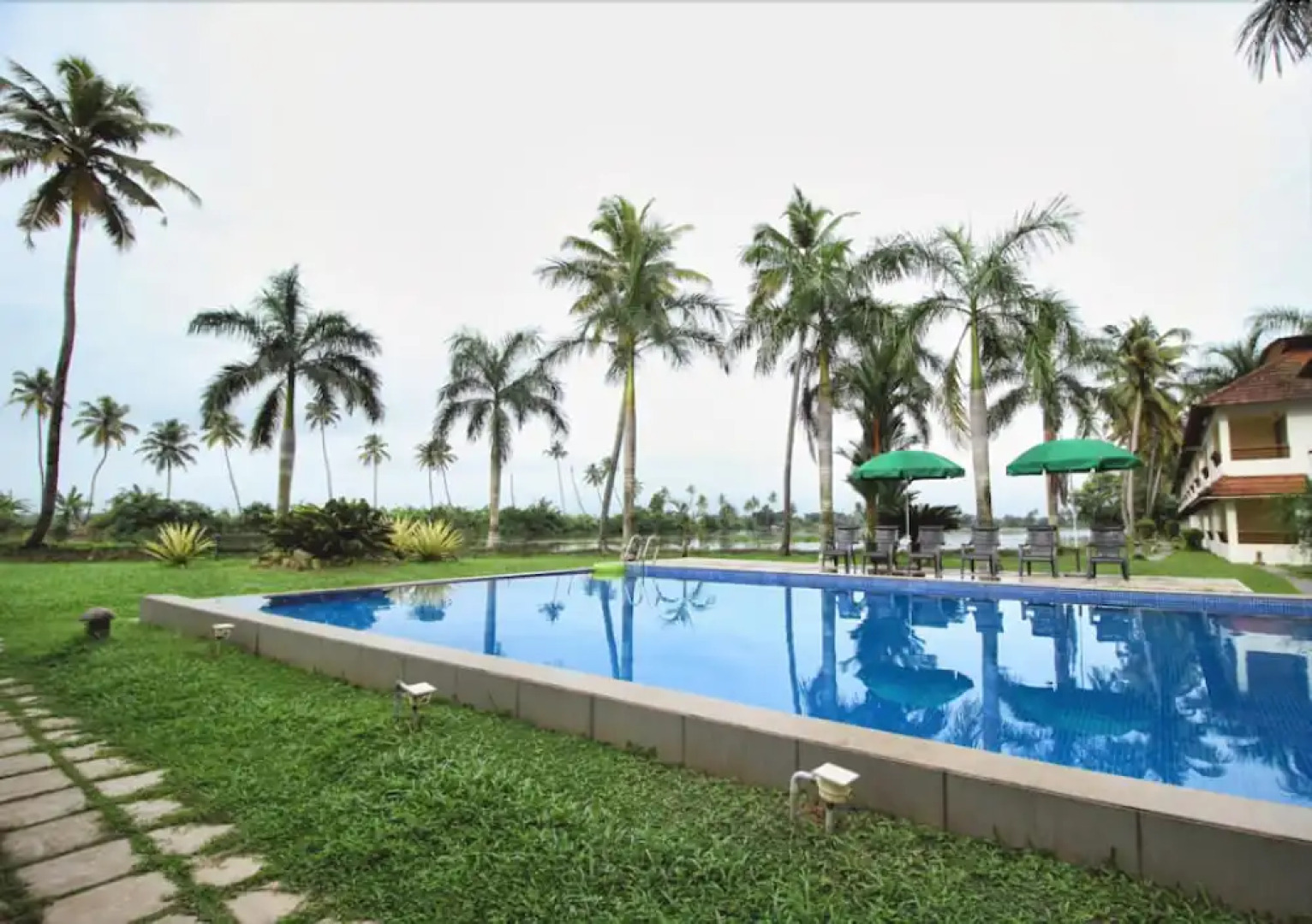 Manor Backwater Resort