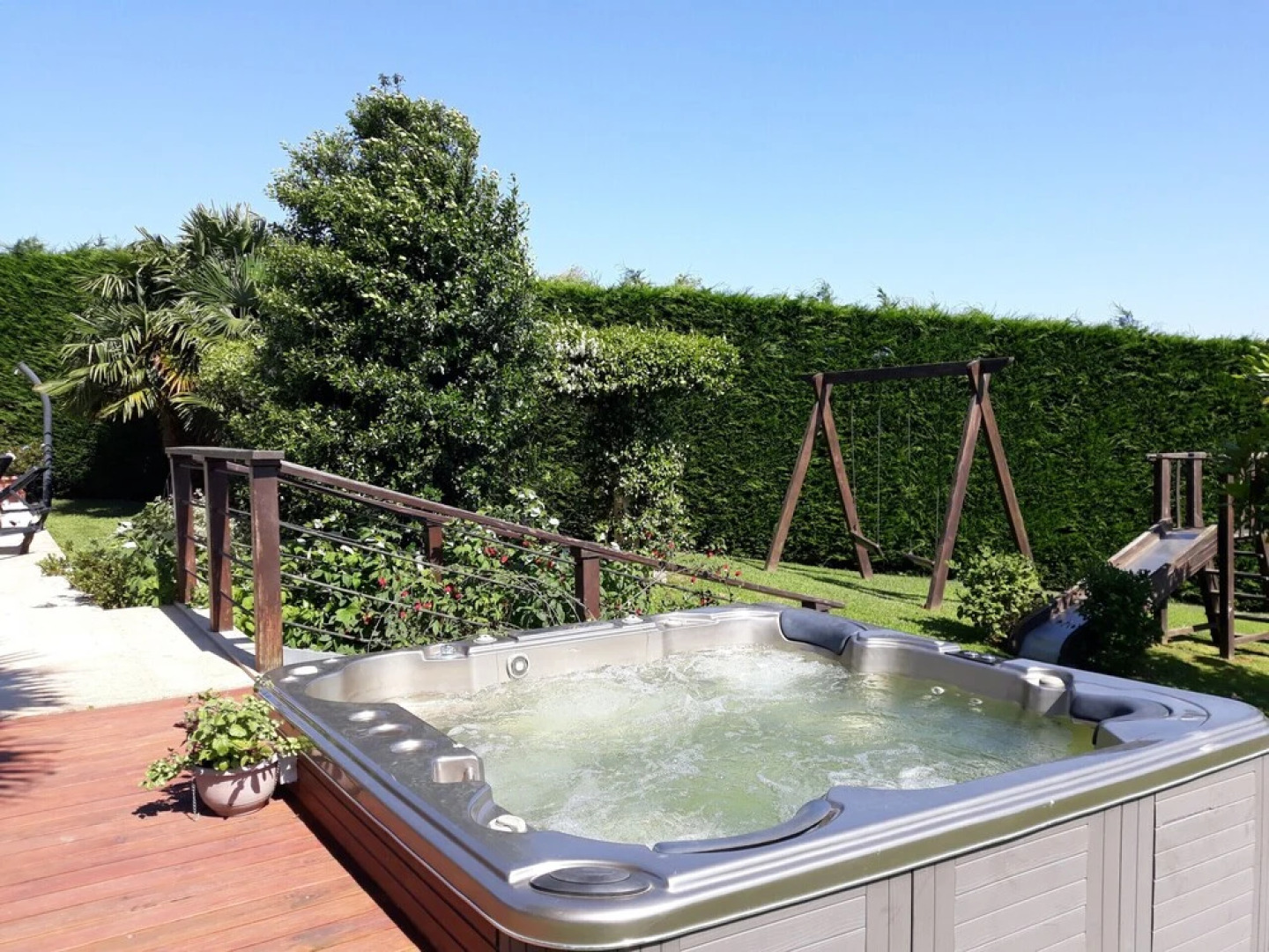 House w Pool and Games Room, P. Varzim by Izibookings