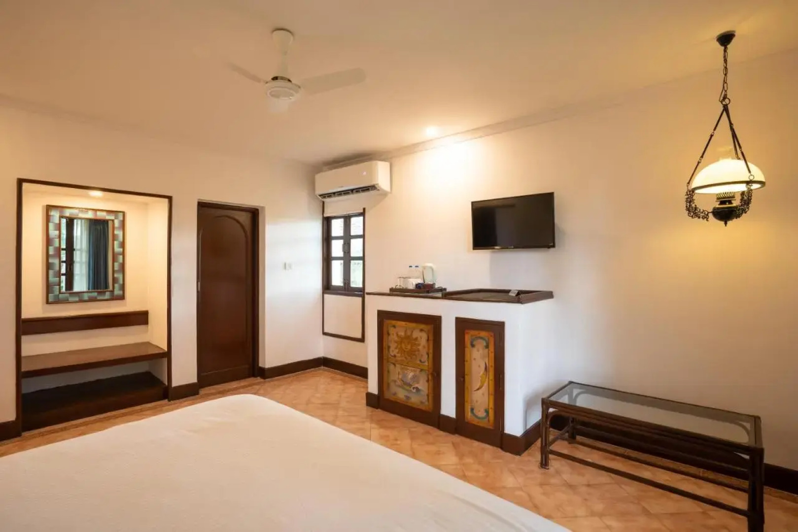 Coconut Grove Beach Resort