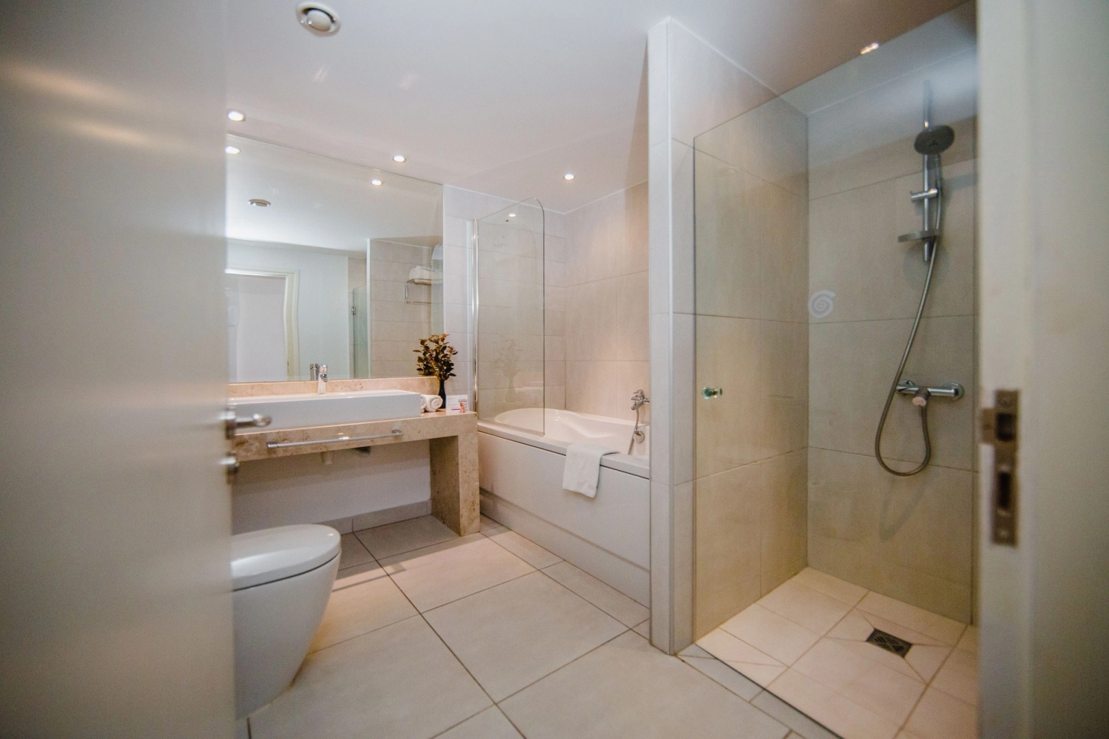 Napa Plaza Hotel - Adults Only