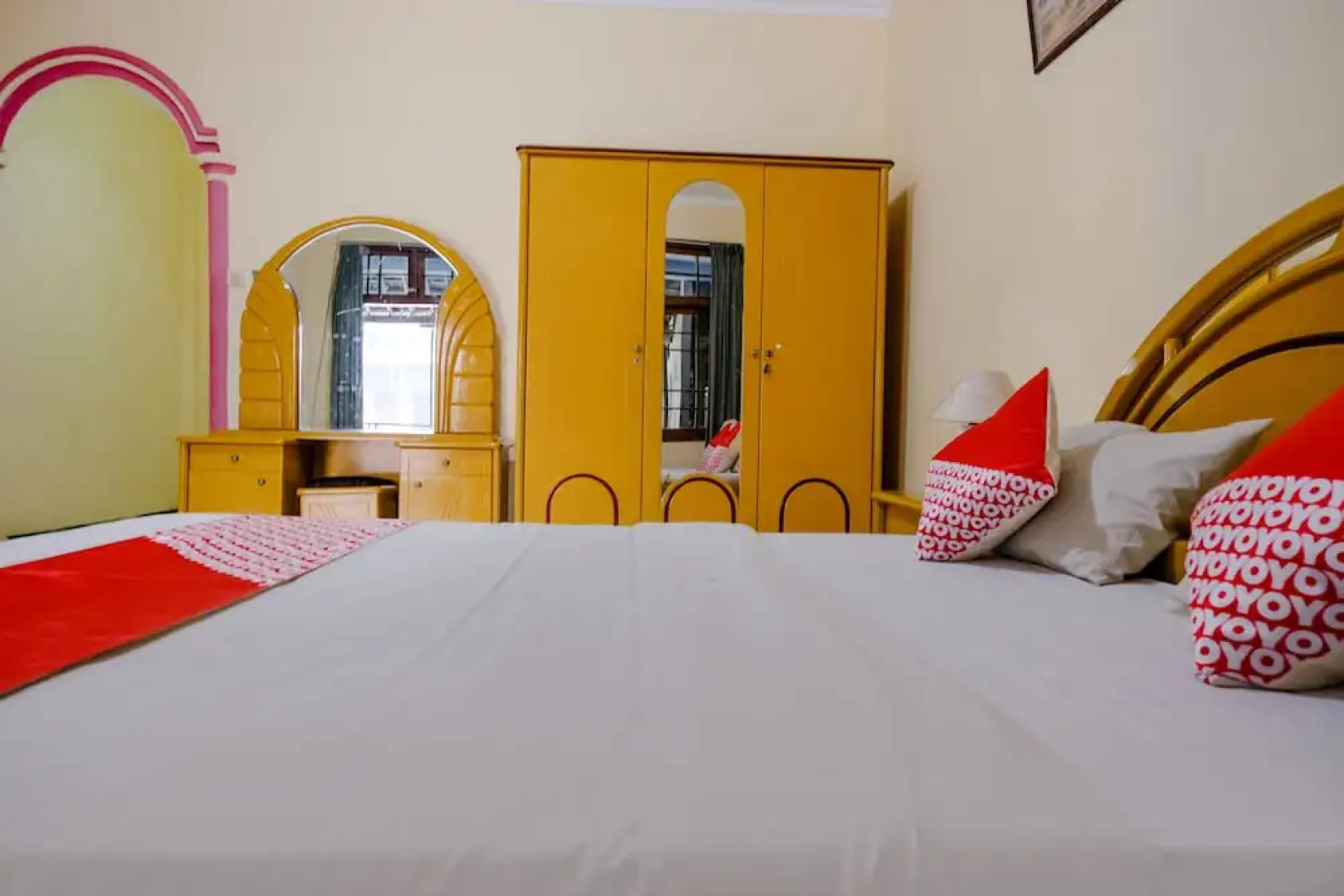 Hotel Istana Family by OYO Rooms