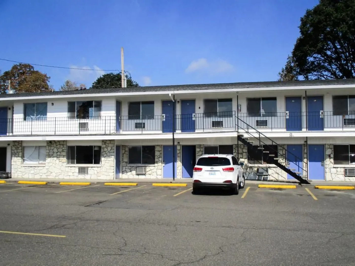 Americas Best Value Inn St. Helen