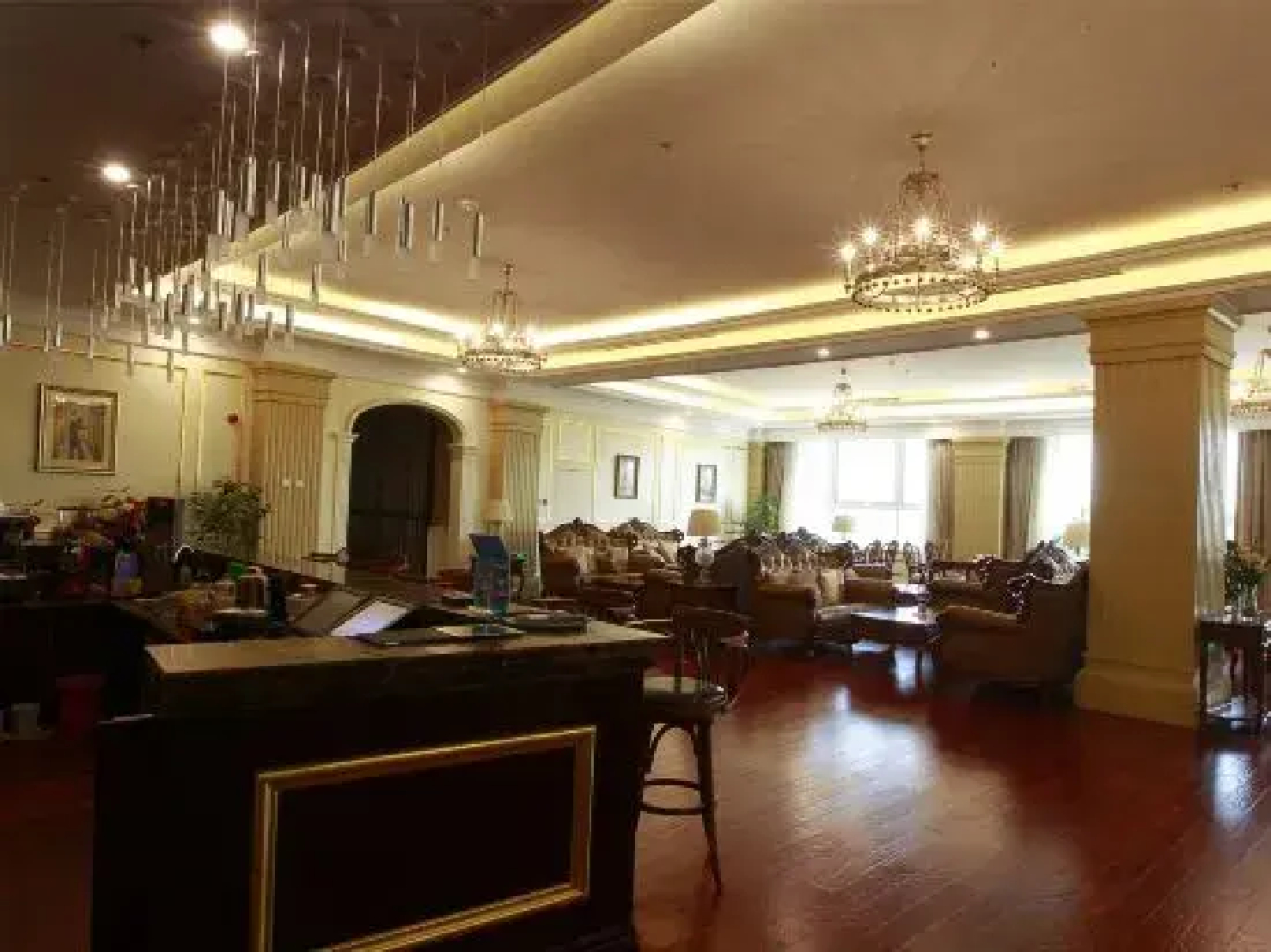 Aohua International Hot Spring Hotel