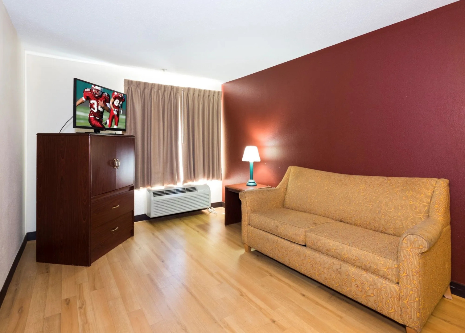 Red Roof Inn & Suites Dover Downtown