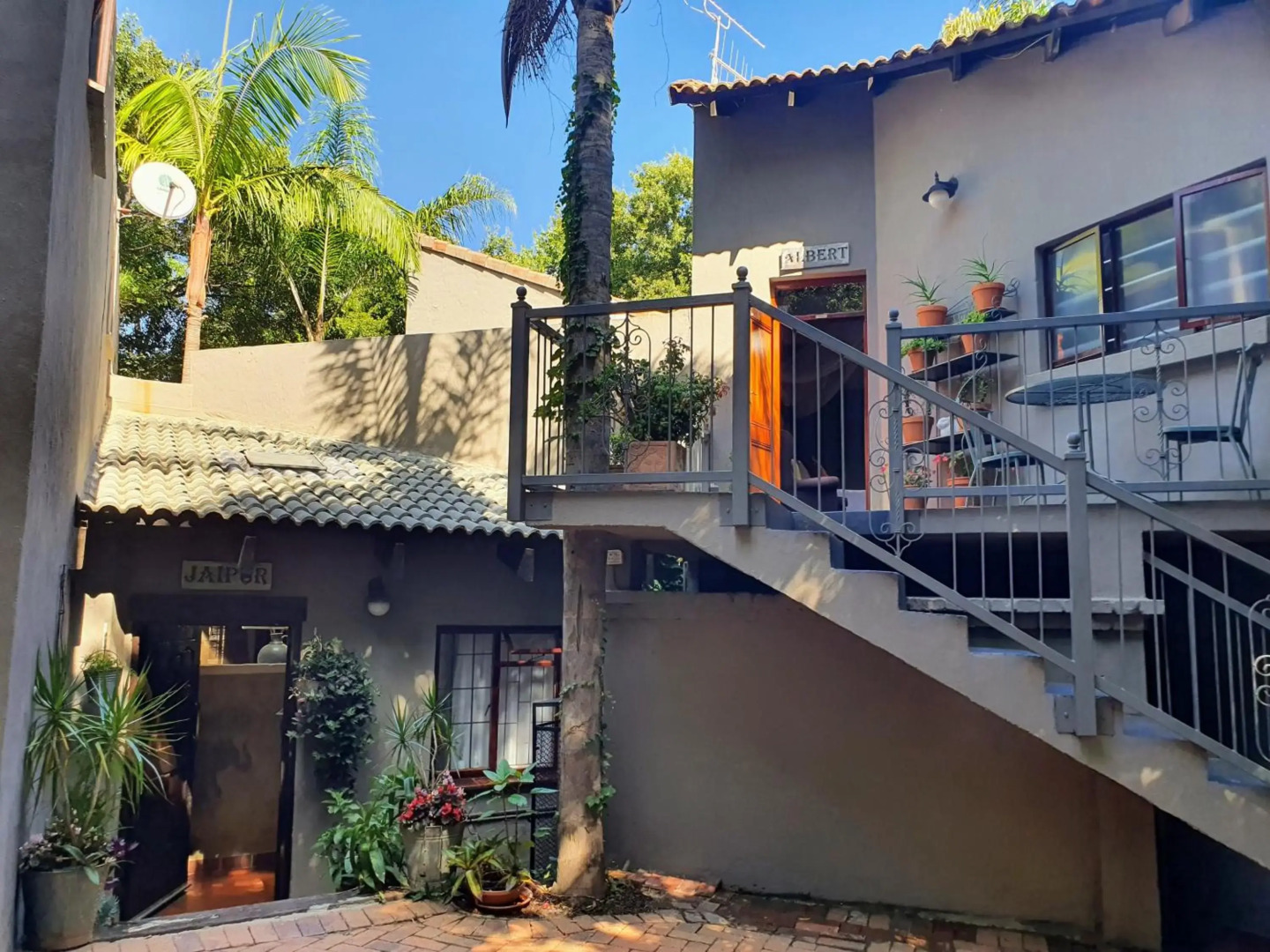 Waterhouse Guest Lodges 295 Indus Street