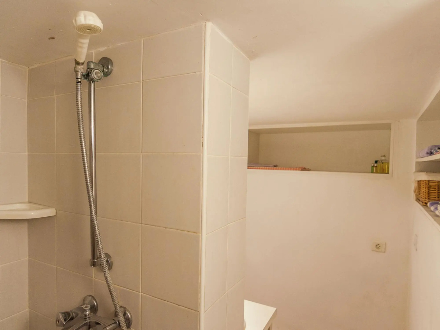 Heritage Cottage With Pool in Badefold-d'ans