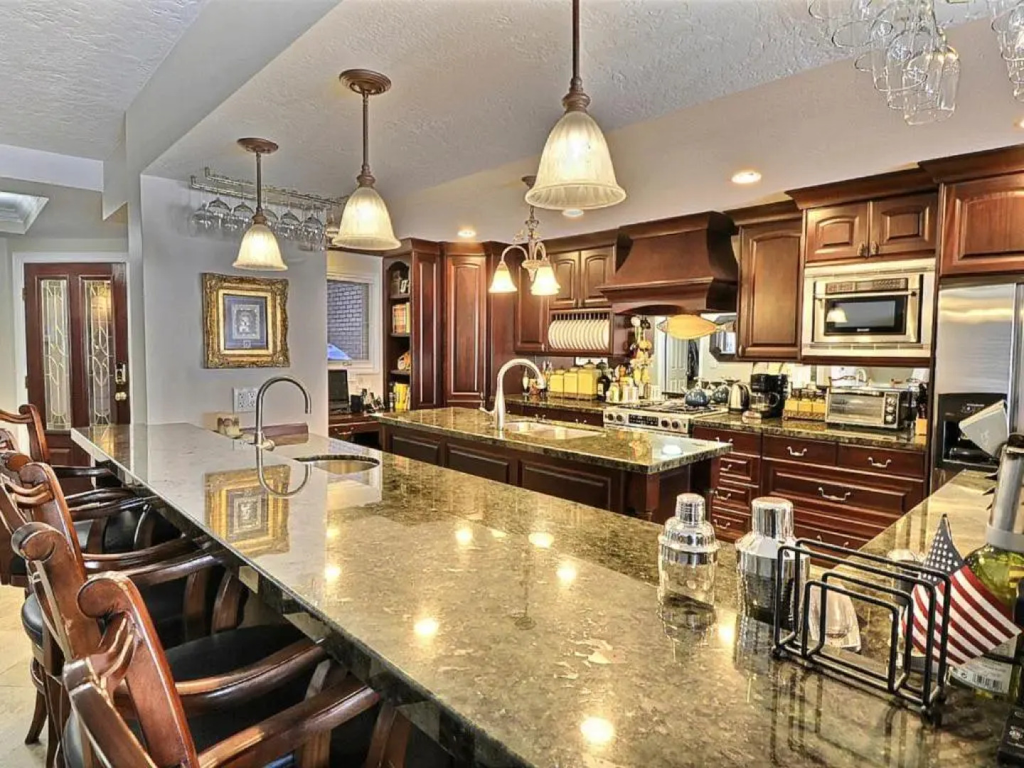 Luxury Townhome at the Canyons by AvantStay Located in Historic Park City w Hot Tub