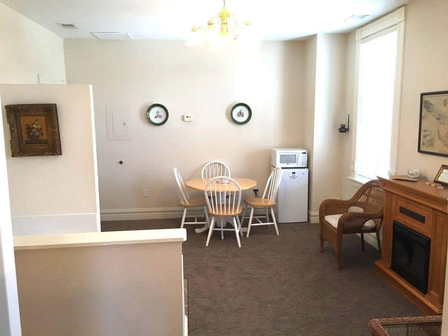 Hermann Crown Suites