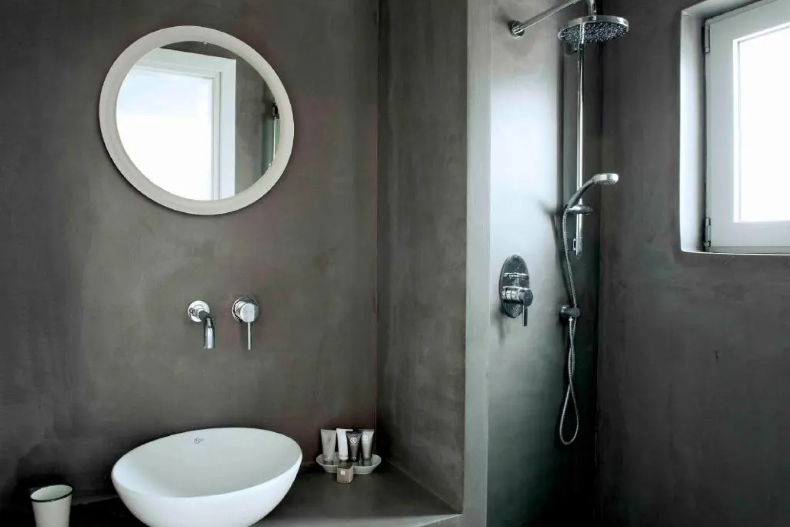 GALINI BREEZE - Full Resort for 8-12 persons - Private Villa and 4 Studios - 2 pools - sea view - garden