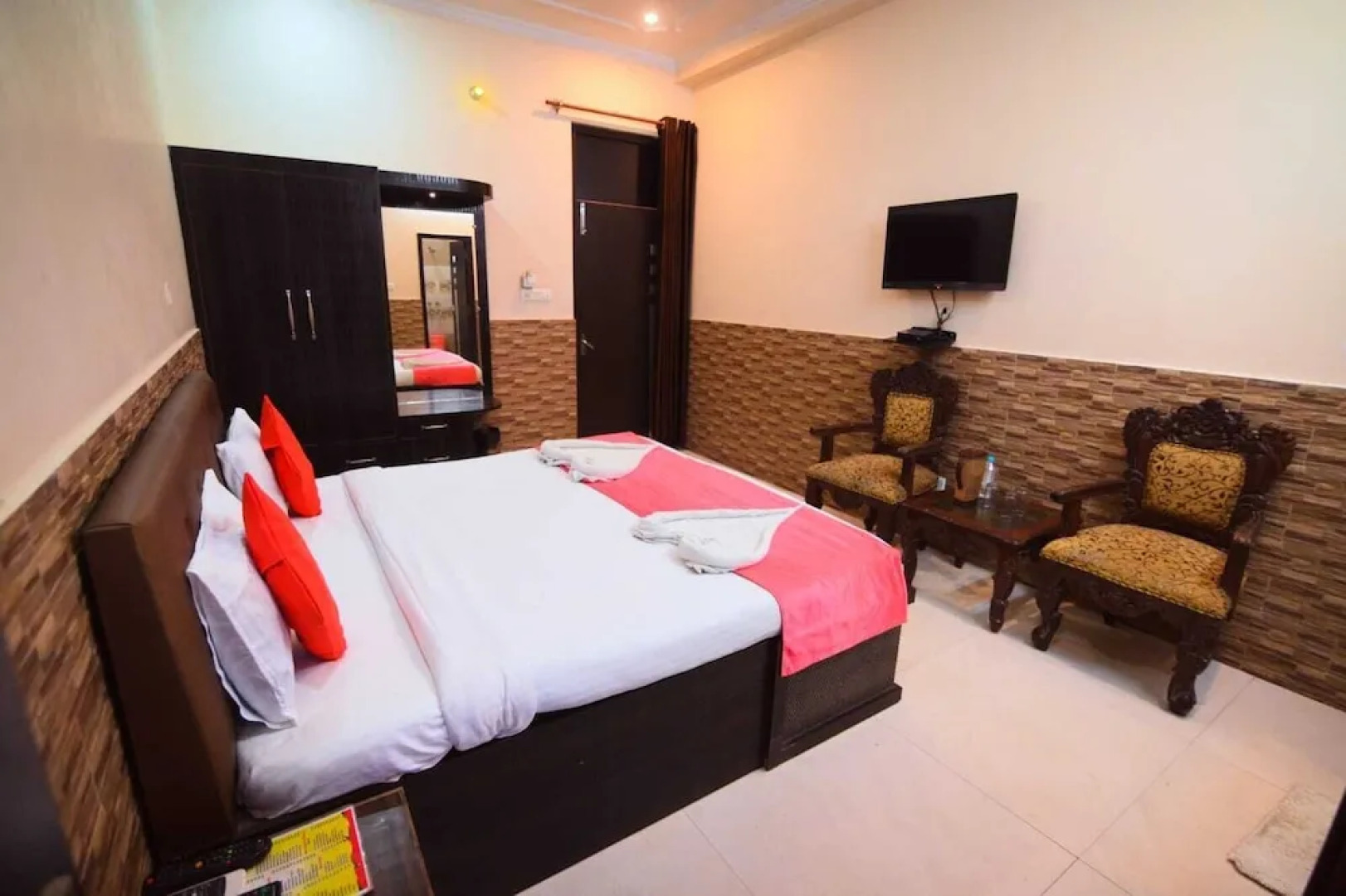 Taraji Resort Hotel and Restaurant